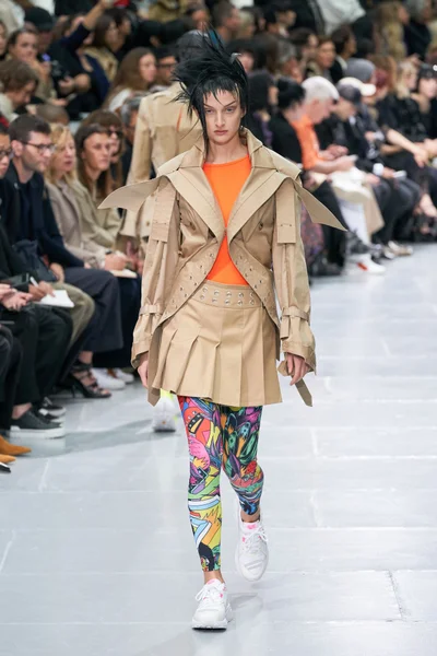 Look 39